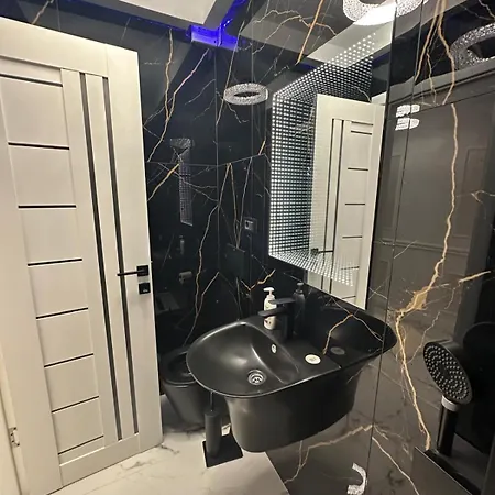 Lipscani Old Town Center Apartment